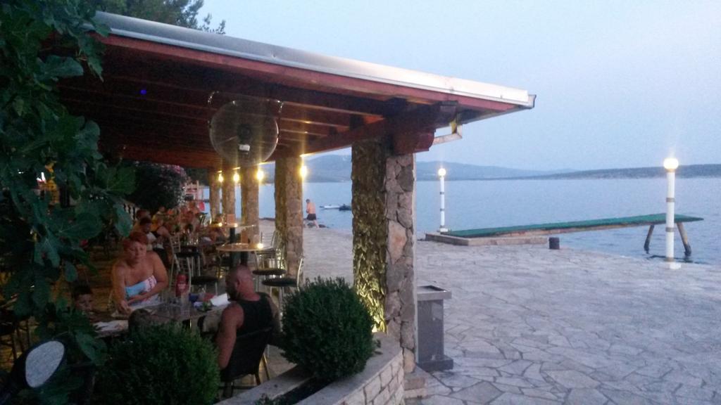 Apartman Monte Cristo Maslenica Bagian luar foto