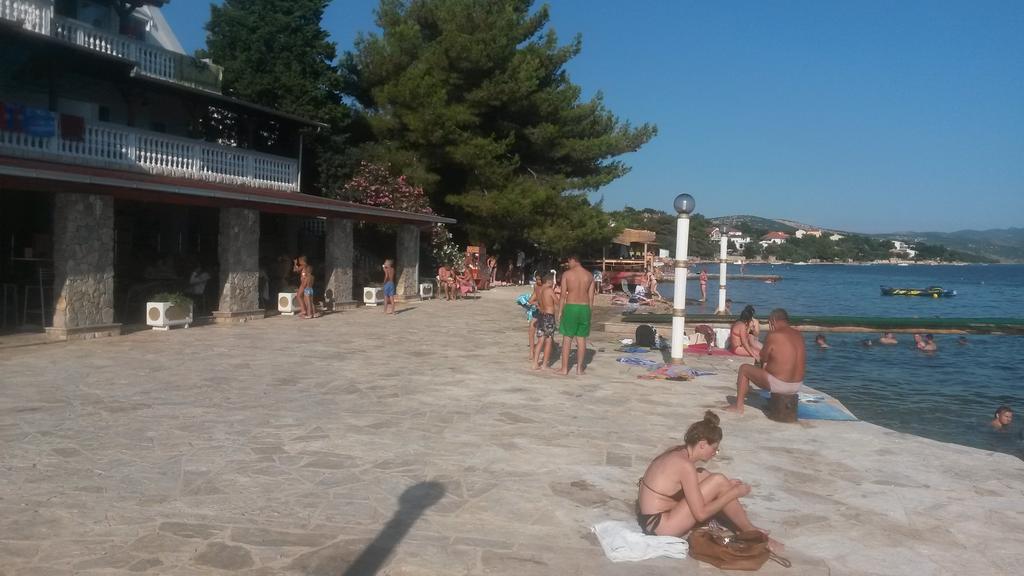 Apartman Monte Cristo Maslenica Bagian luar foto