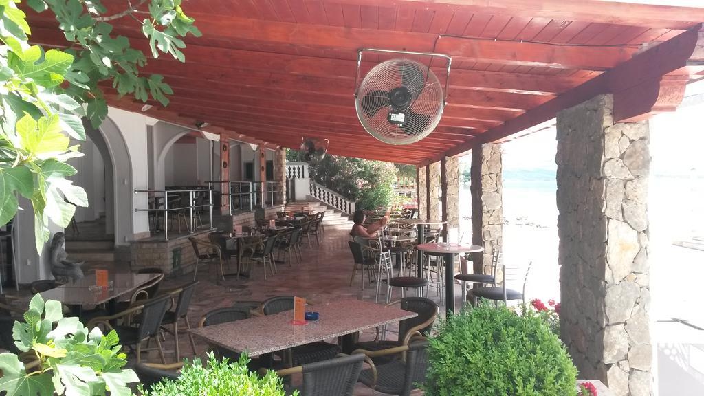 Apartman Monte Cristo Maslenica Bagian luar foto